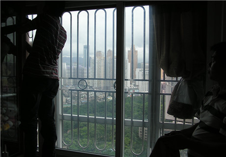 翠盈嘉園-3.jpg “隔音玻璃”/